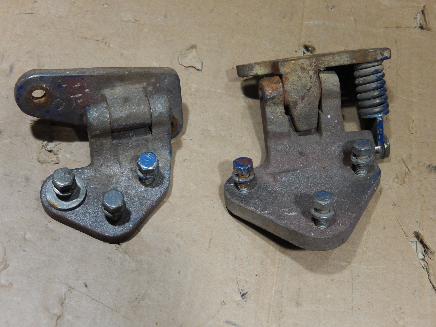 Datsun 240Z Pair of Passengers Side Door Hinges