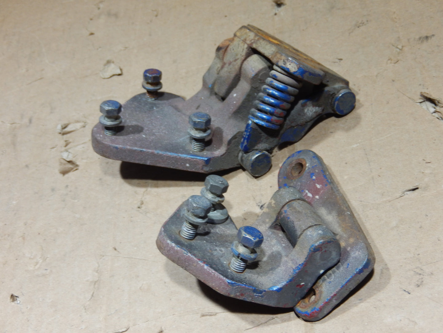 Datsun 240Z Pair of Passengers Side Door Hinges