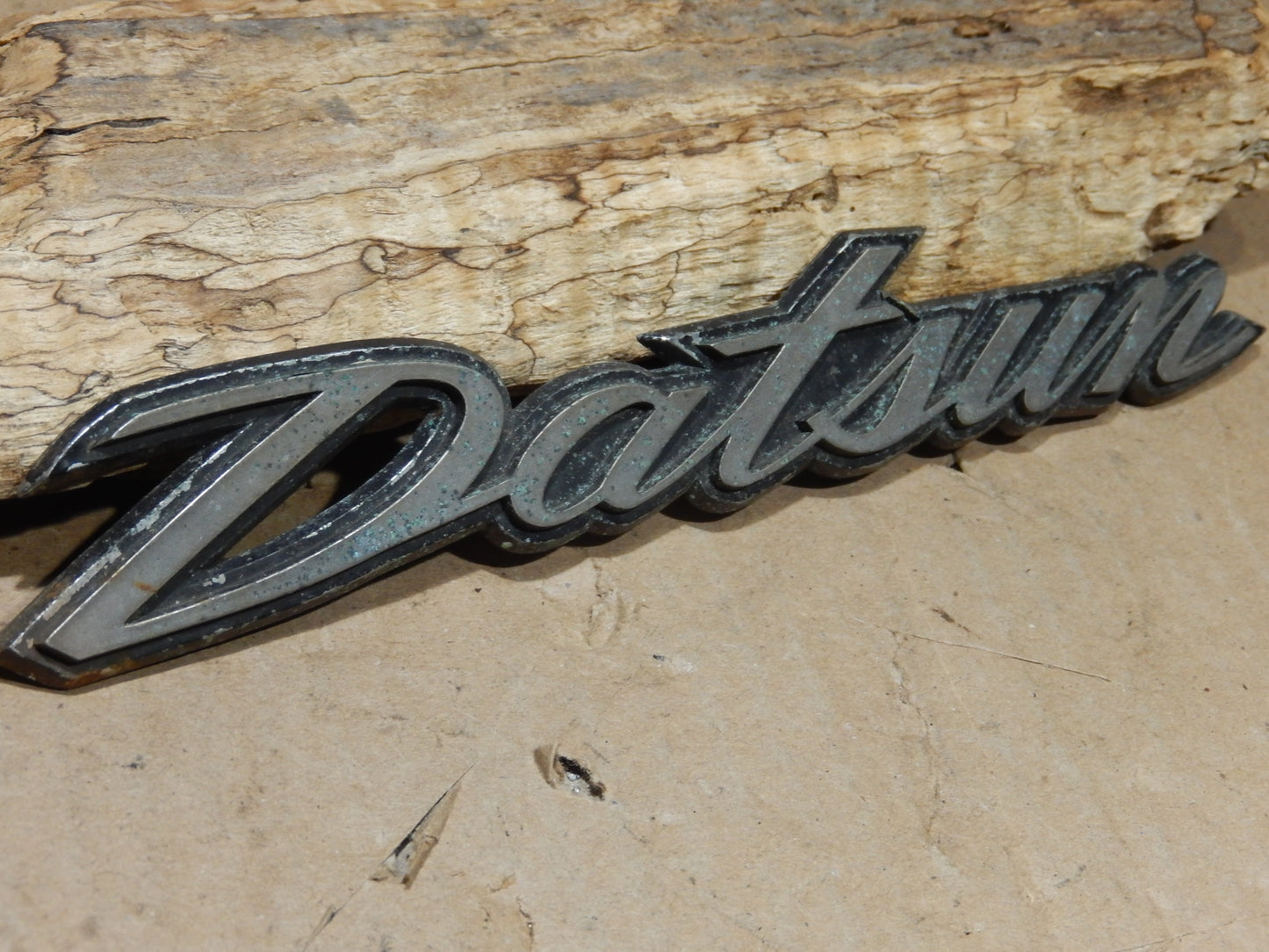 Datsun 240Z Rear Hatch Script