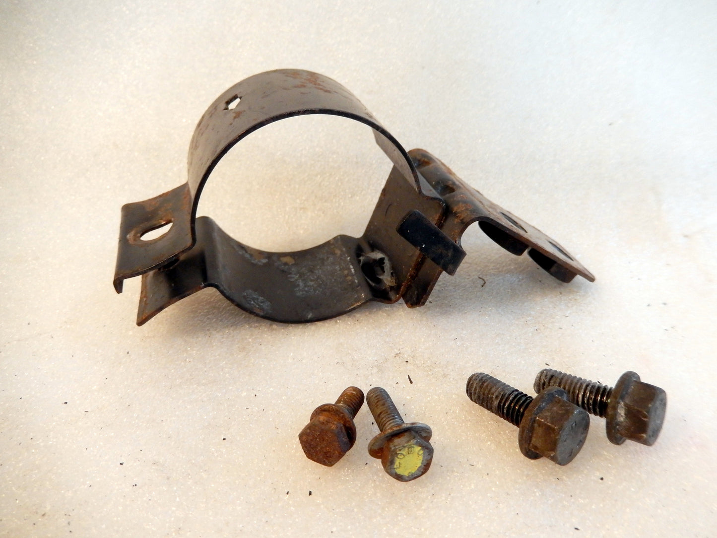 Maserati Quattroporte AC Dryer Bottle Mounting Bracket and Clamp