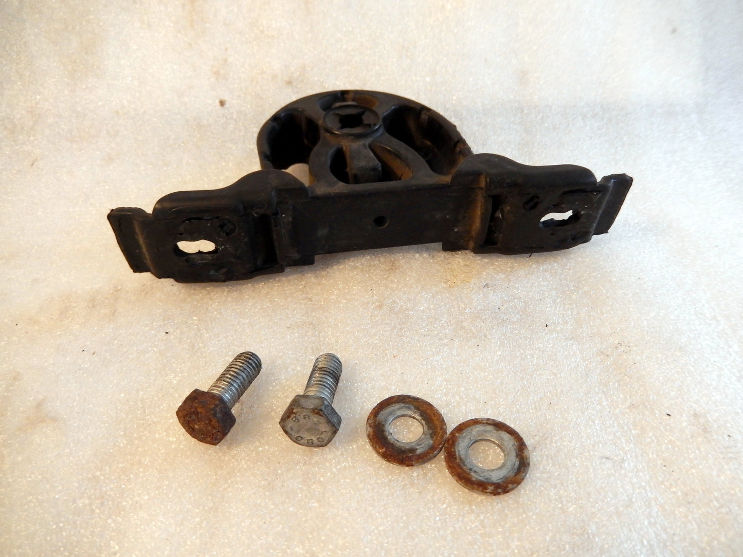 Maserati Quattroporte Inside Rear Exhaust Hanger