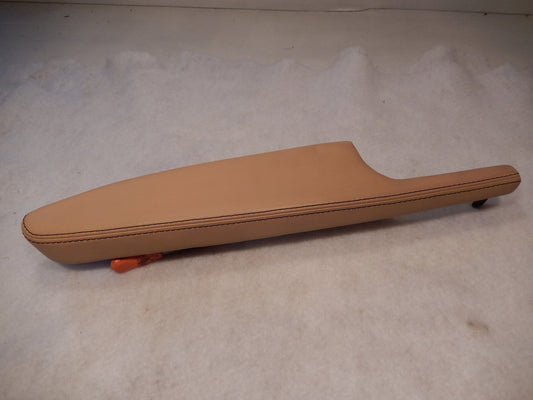 Maserati Quattroporte  M-139 Front Drivers Door Armrest