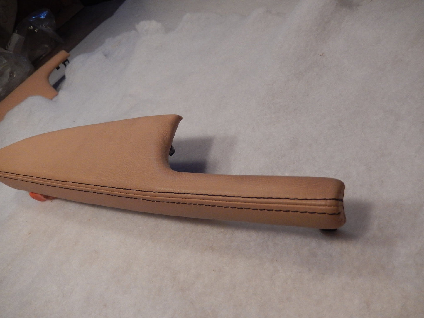 Maserati Quattroporte  M-139 Front Drivers Door Armrest