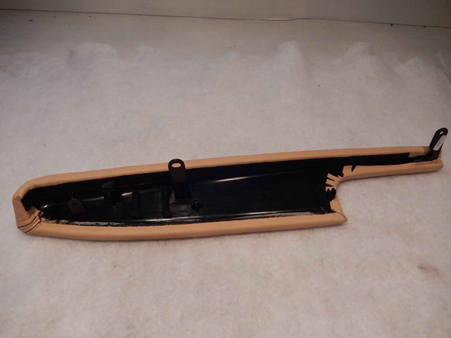 Maserati Quattroporte  M-139 Front Drivers Door Armrest