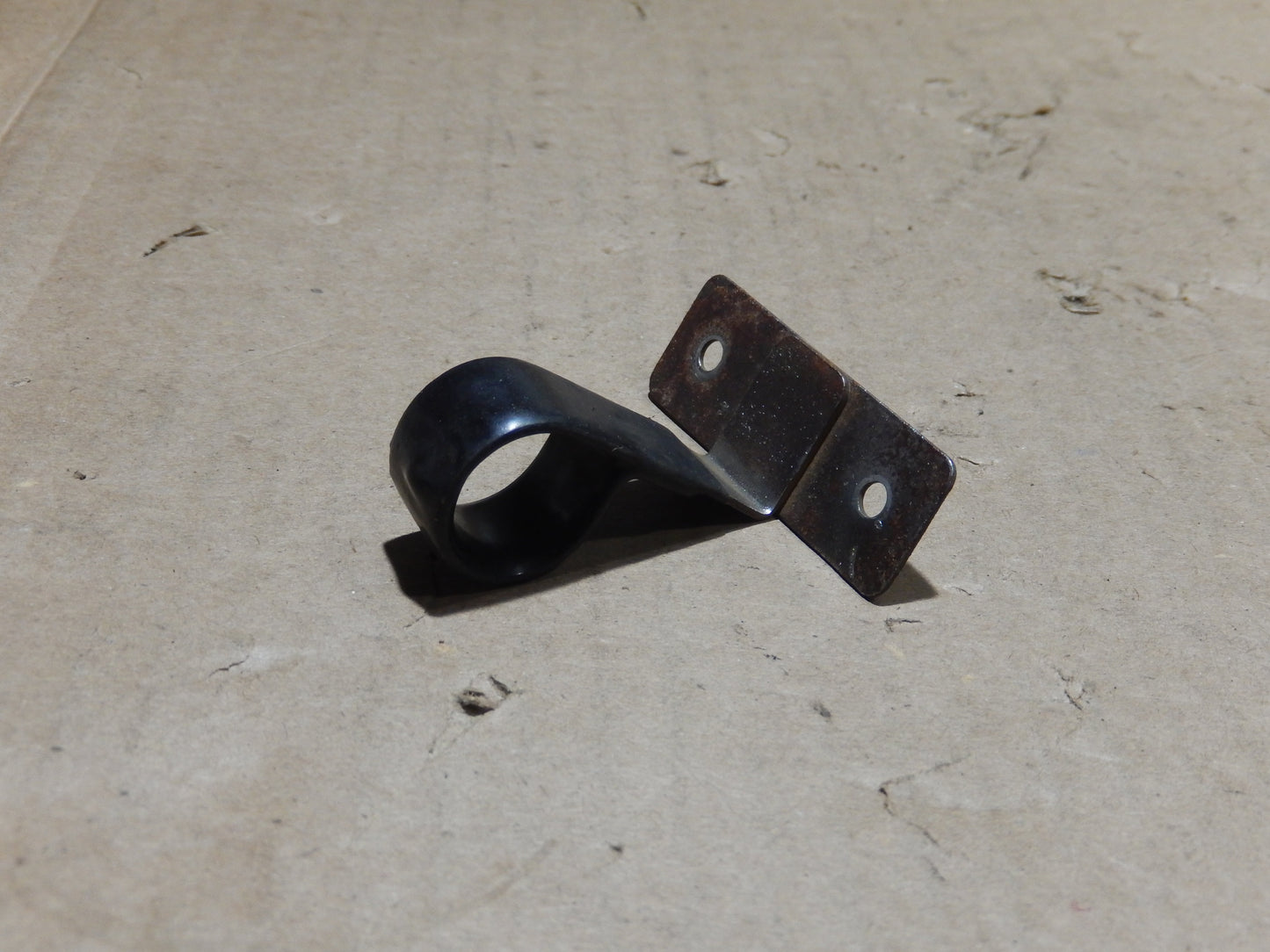 Datsun 240Z Vacuum Brake Can Line Brace