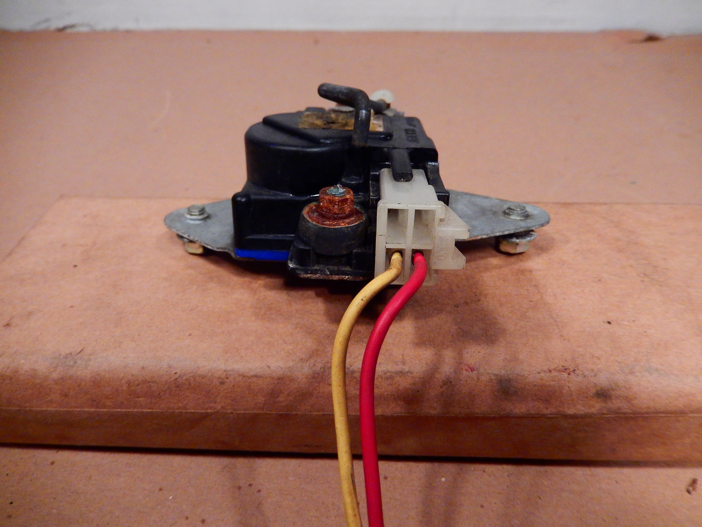 Datsun 280ZX Passenger Door Lock Servo Motor