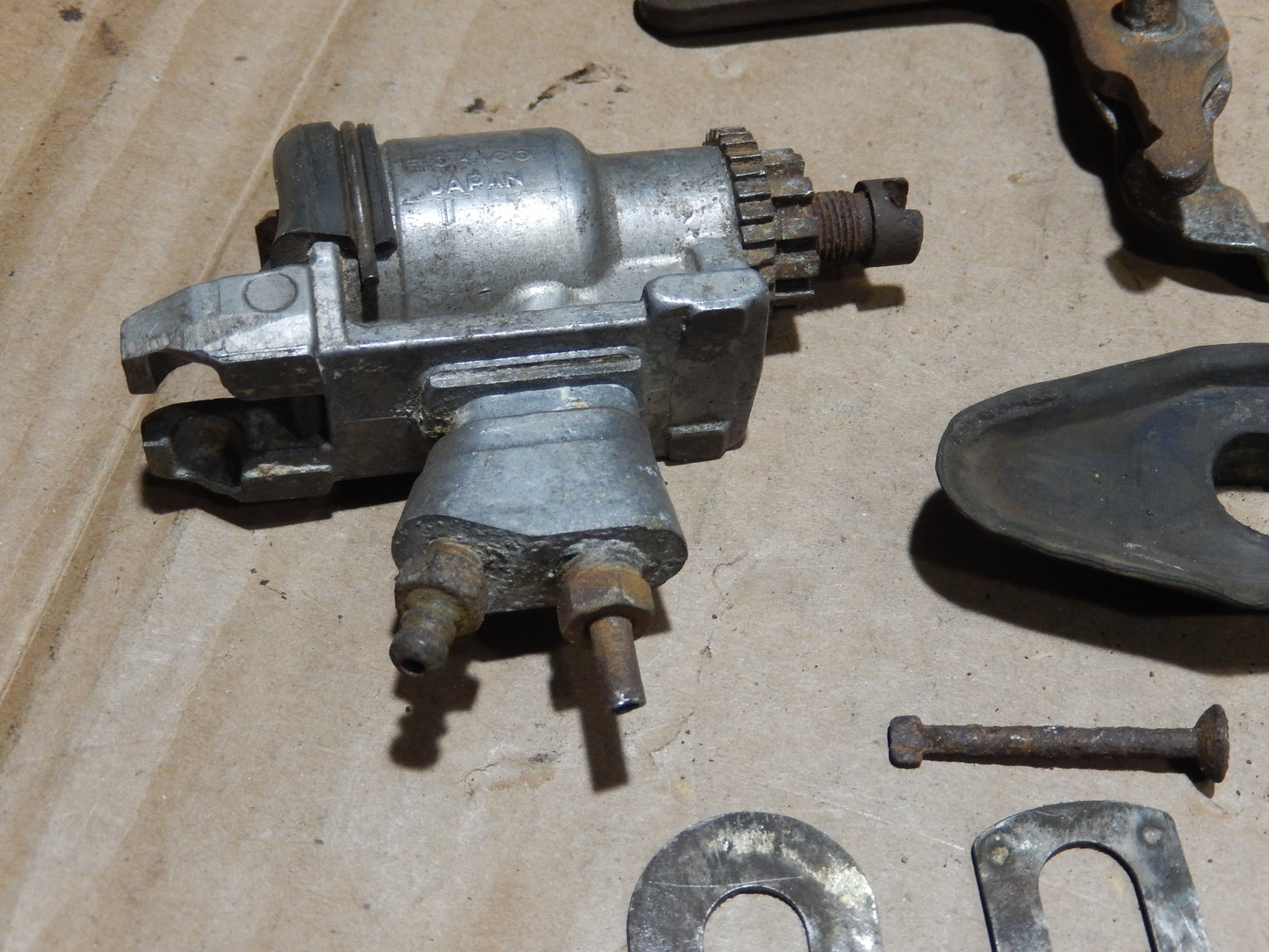 Datsun 240Z Rear Driver Side Brake Cylinder