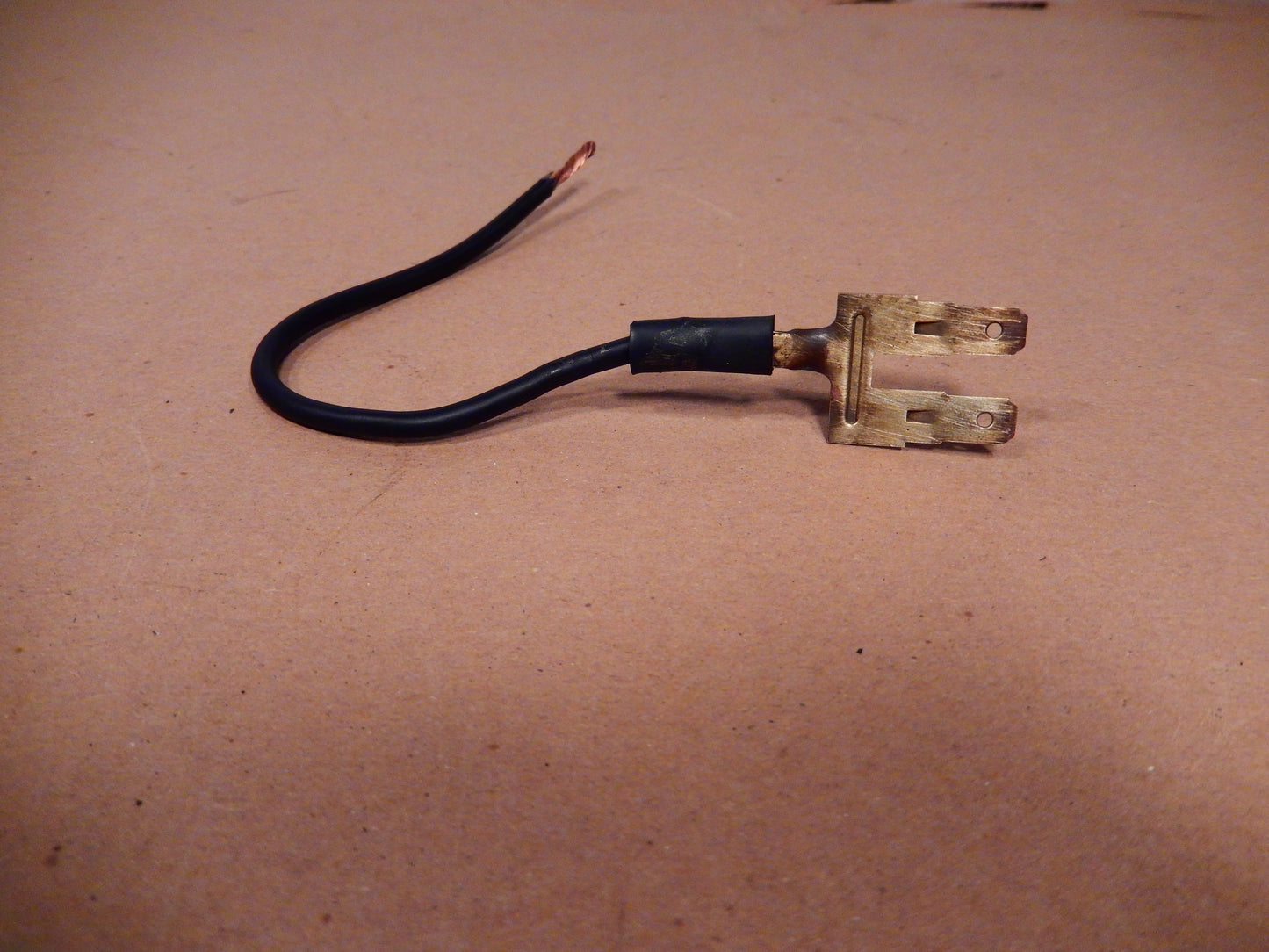 Datsun 280ZX Fusable Link Box Ground Circuit Bar 2 Prong