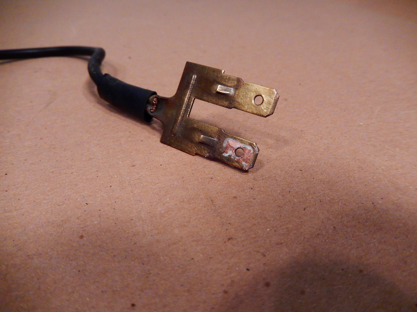 Datsun 280ZX Fusable Link Box Ground Circuit Bar 2 Prong