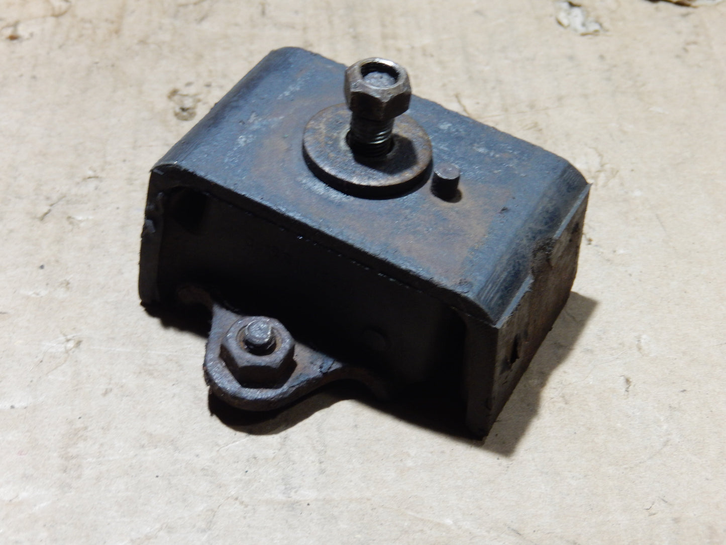 Datsun 280ZX Engine Mount Bracket