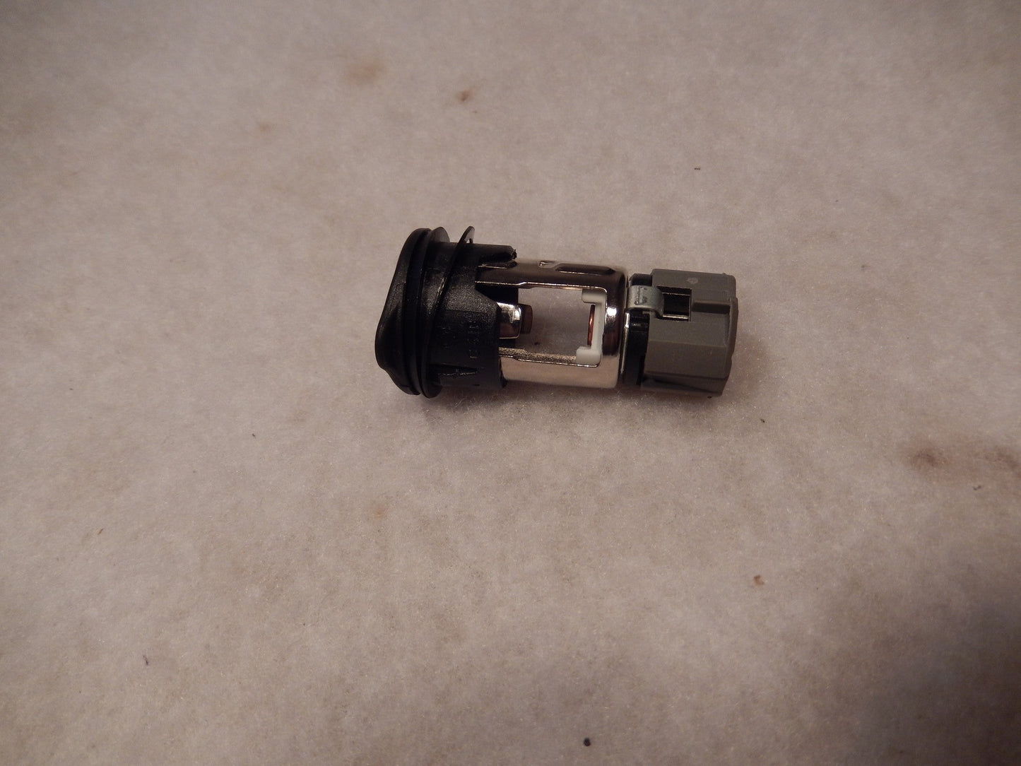 Maserati Quattroporte M-139 Interior Power Outlet