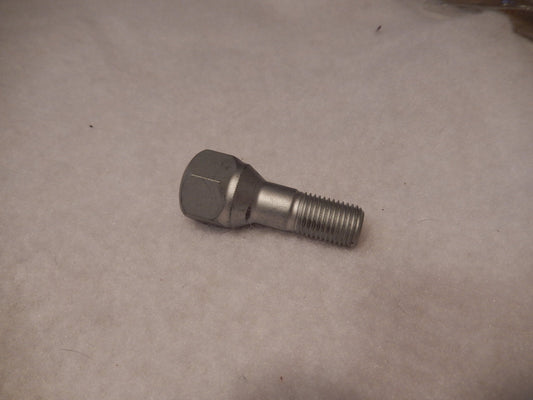 Maserati Quattroporte M-139 OEM NOS Lug Nut