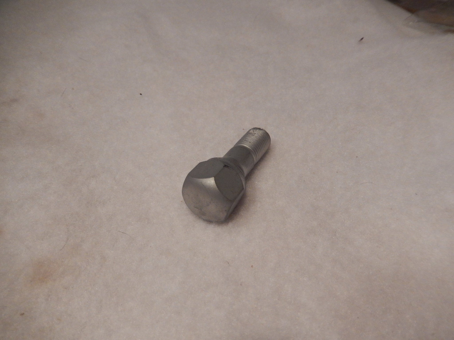 Maserati Quattroporte M-139 OEM NOS Lug Nut