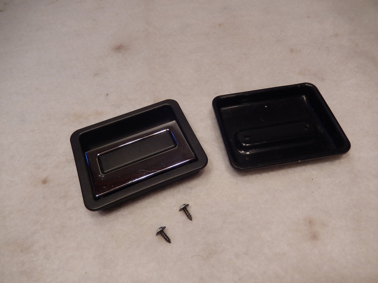 Maserati Quattroporte M-139 Lift Handle Assenbly