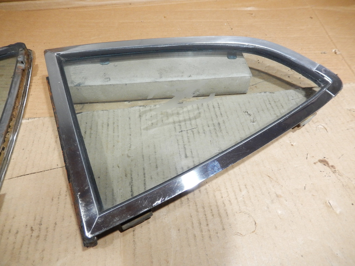 Datsun 240Z Pair Of Etched " Z " Rear Quarter Windows