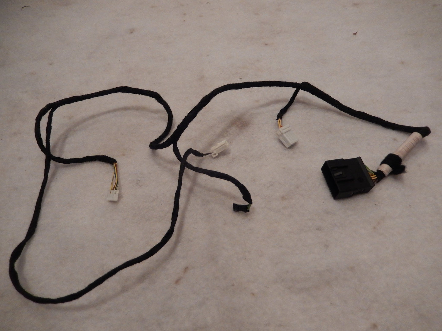 Maserati Quattroporte M-139 NOS Rear Drivers Door Panel Wire Harness