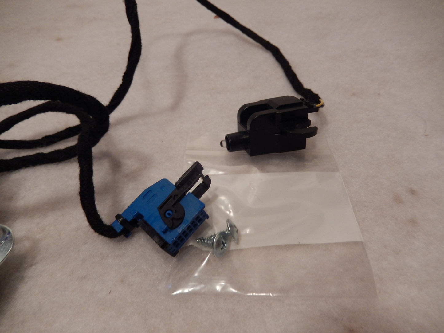 Maserati Quattroporte M-139 NOS Front Drivers Door Handle Wire Harness