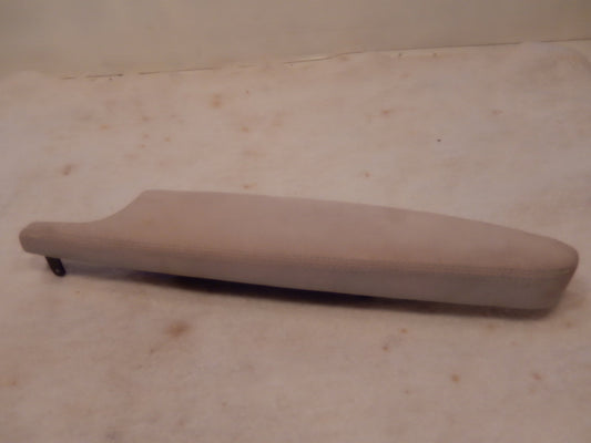 Maserati Quattroporte M-139 Front Passengers Light Gray Armrest