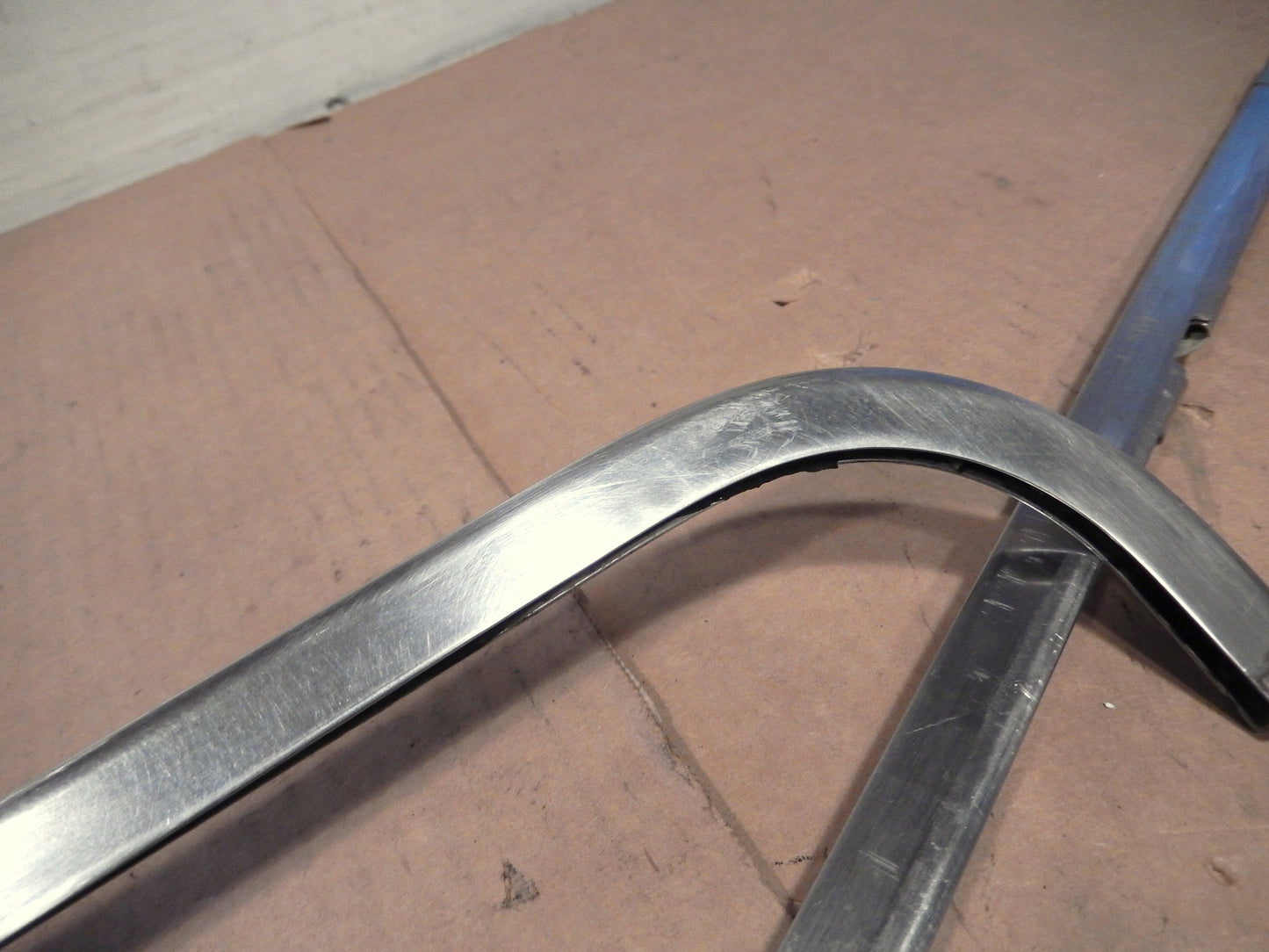 Datsun 280ZX Passenger Glass T-Roof Trim Set