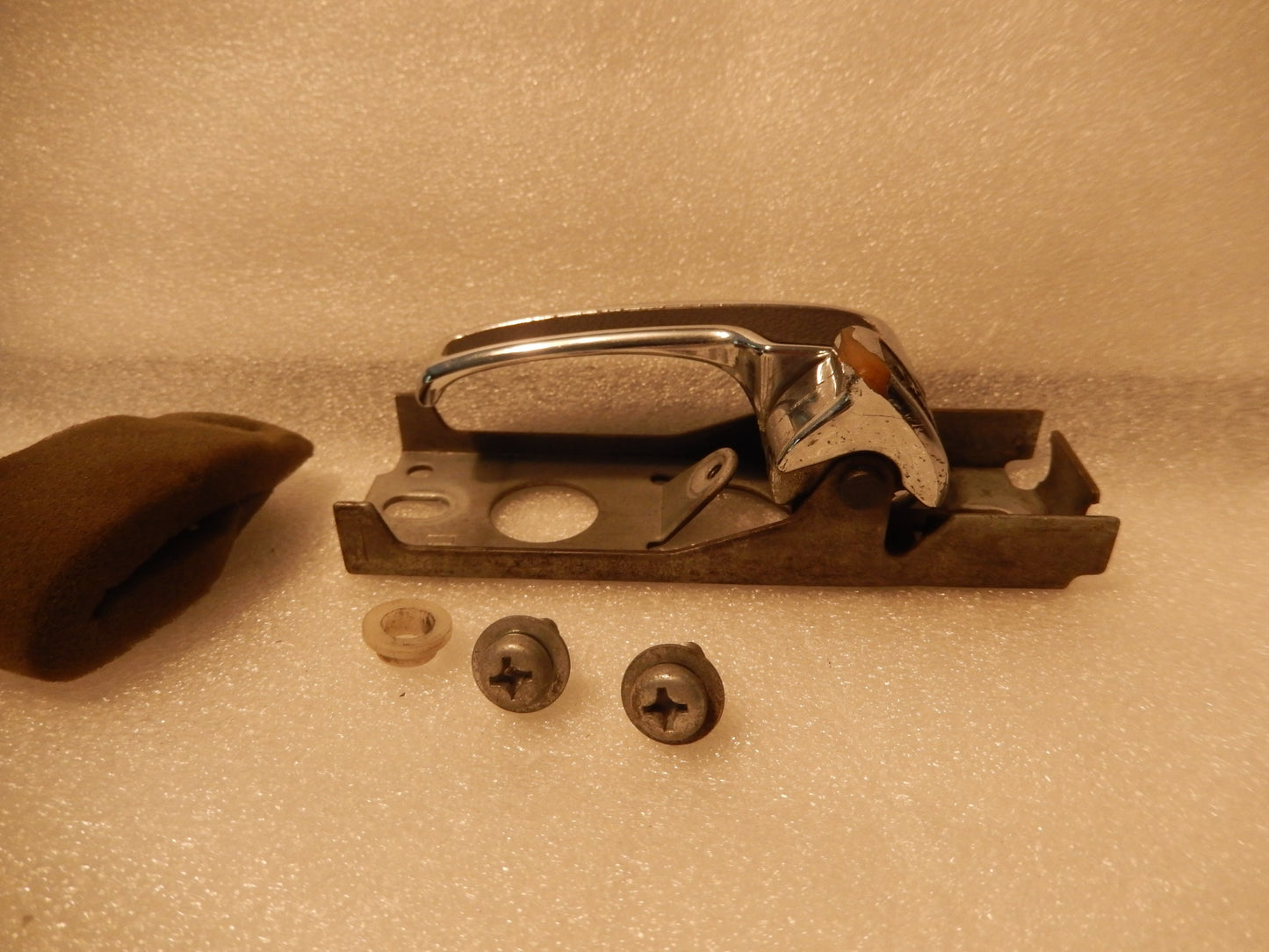 Datsun 280ZX Driver Door Lock Rod Lever