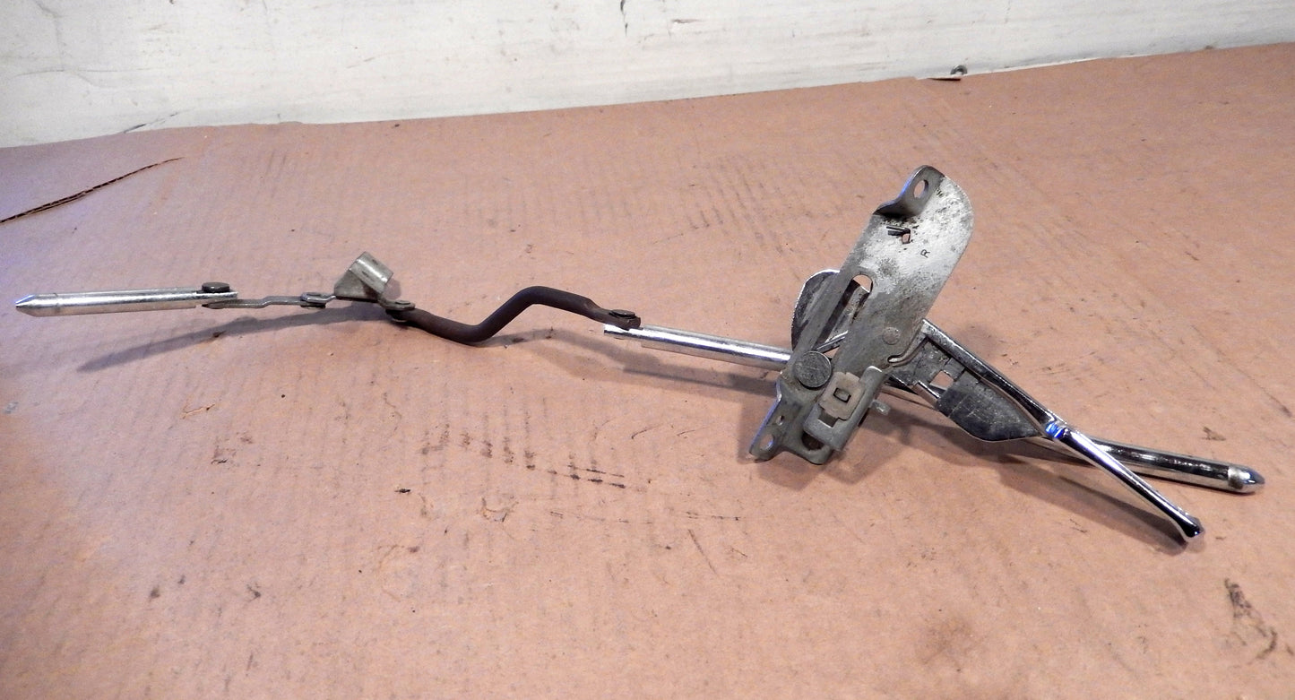 Datsun 280ZX Passenger Glass T-Roof Latch Lock