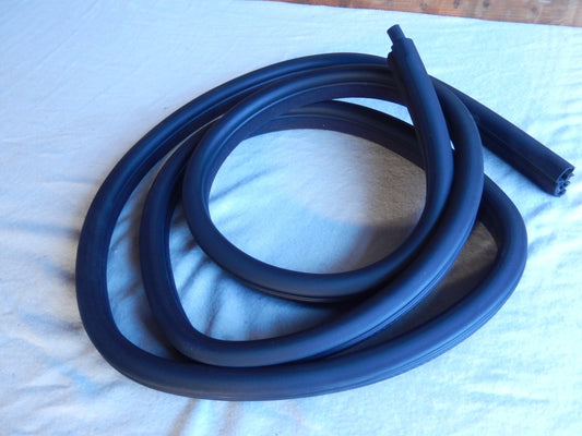 Maserati Quattroporte M-139  04 - 2014 Rear ( Left ) Drivers Door Weather Seal