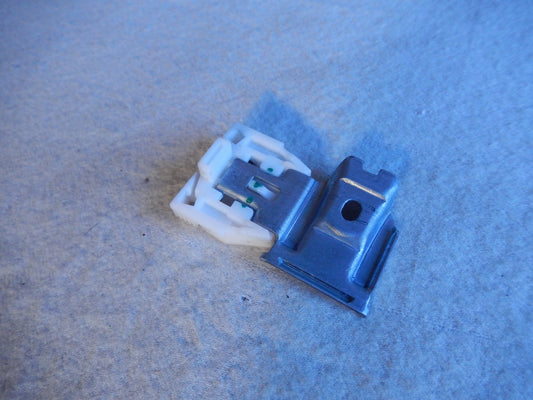 Maserati Quattroporte M-139 Front Drivers Window Regulator White Slide Block
