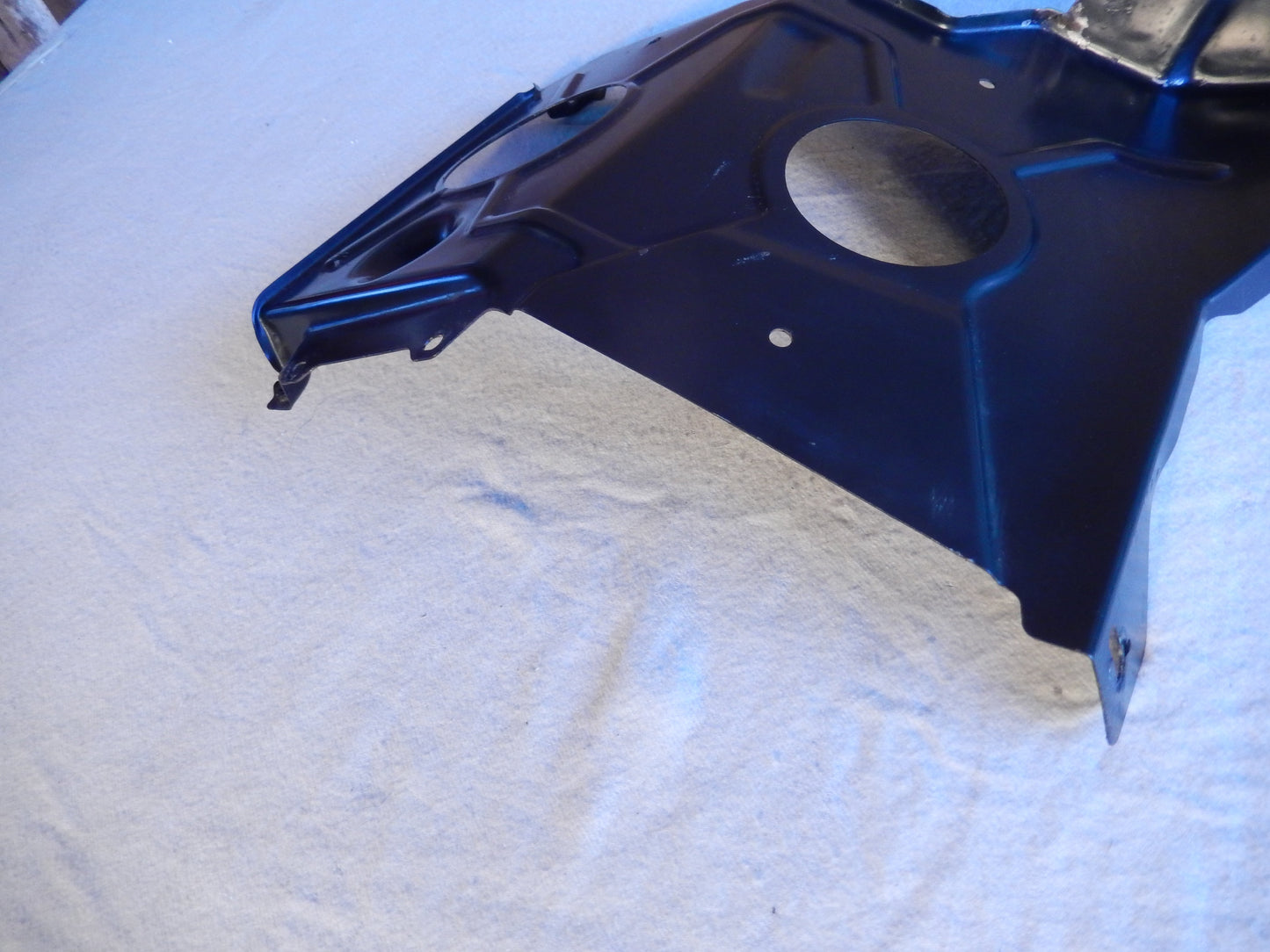 Maserati Quattroporte M-139 04 - 2014 Front Drivers Side Meatl Spalsh Guard Pan