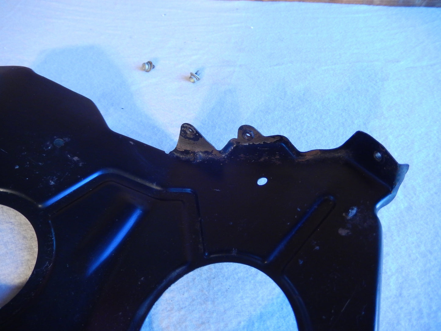 Maserati Quattroporte M-139 04 - 2014 Front Drivers Side Meatl Spalsh Guard Pan