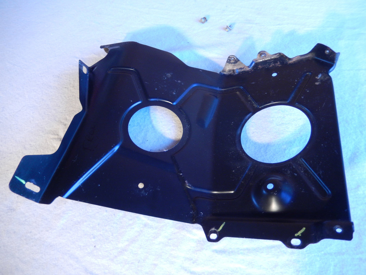 Maserati Quattroporte M-139 04 - 2014 Front Drivers Side Meatl Spalsh Guard Pan