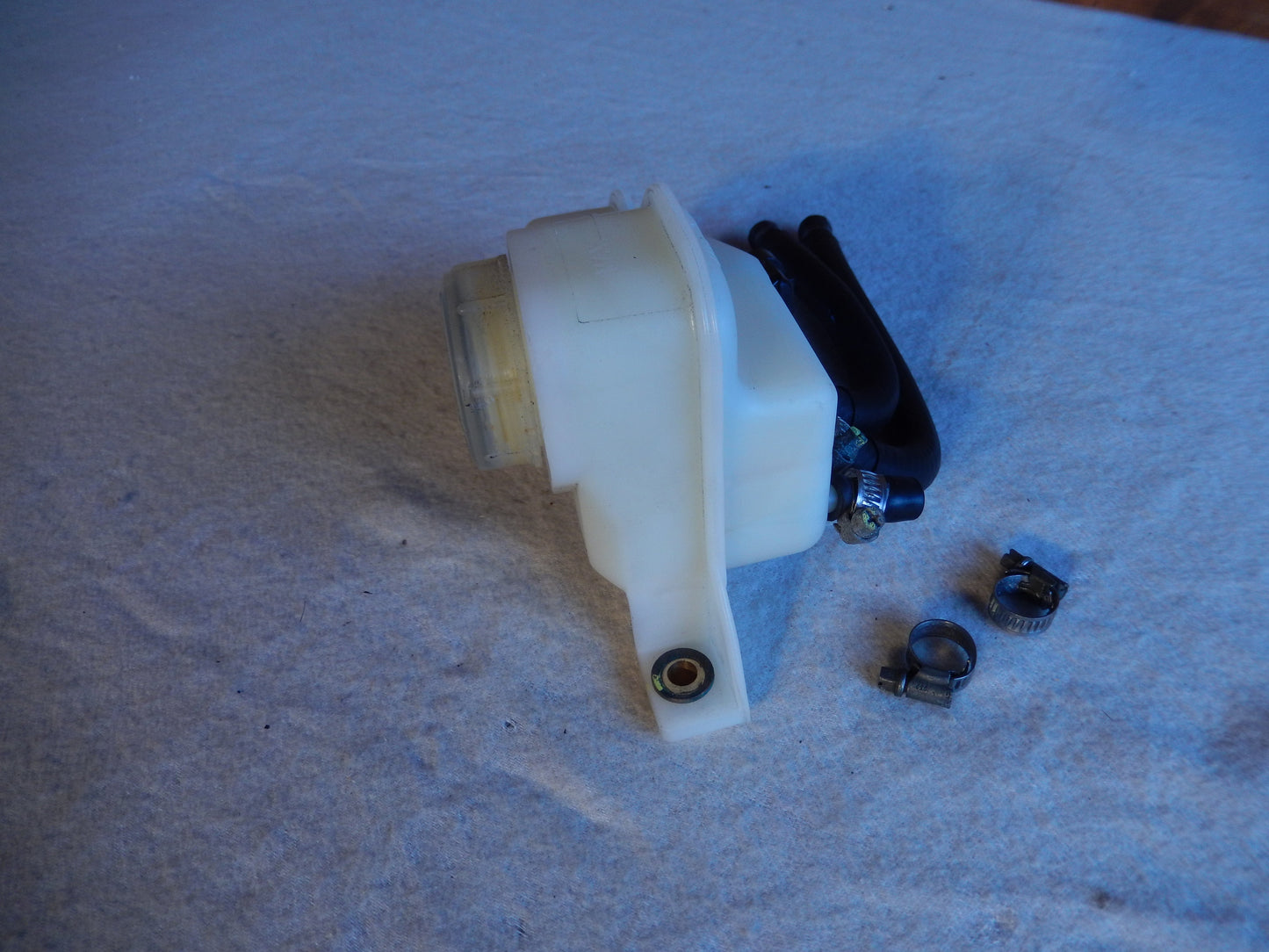 Maserati Quattroporte M-139  04 - 2014 Brake Fluid Reservoir