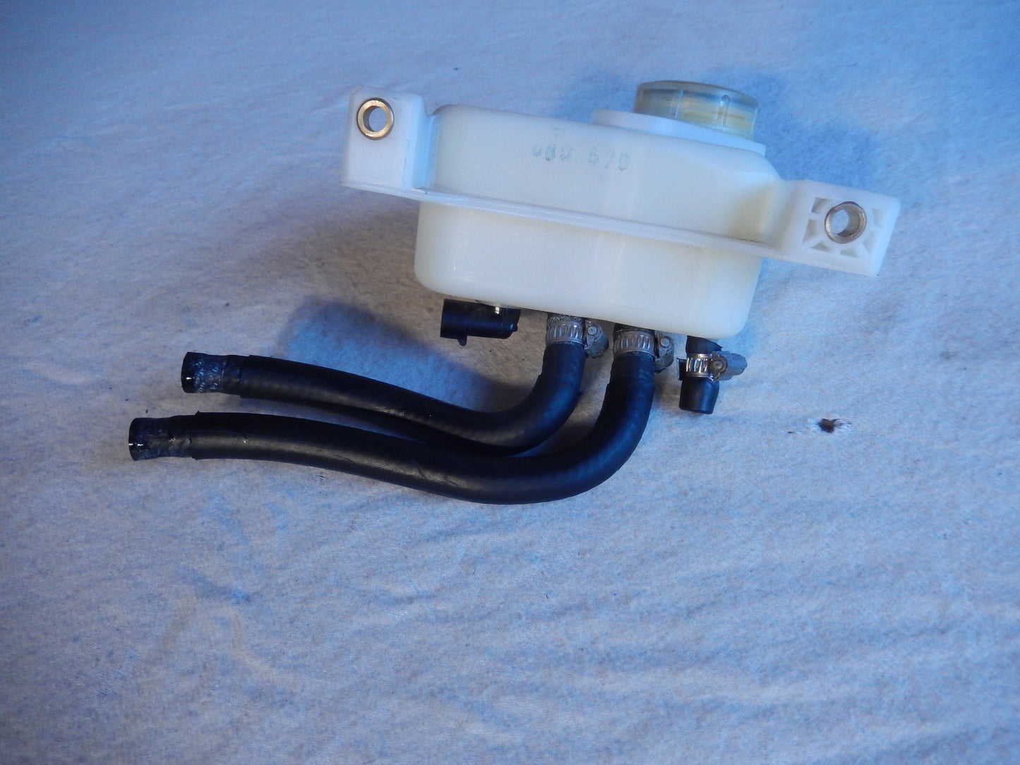 Maserati Quattroporte M-139  04 - 2014 Brake Fluid Reservoir