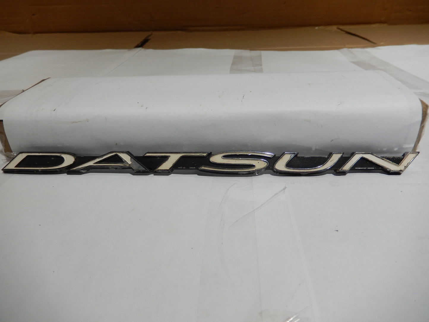 Datsun 240Z Metal " Datsun "  Script