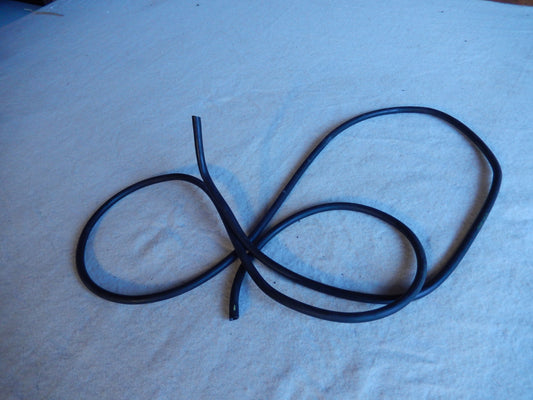 Maserati Quattroporte M-139  04 - 014 OEM Washer Fluid Hose