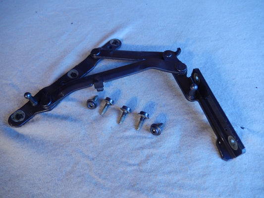 Maserati Quattroporte M-139 Passenger Side Trunk Boot Lid Hinge