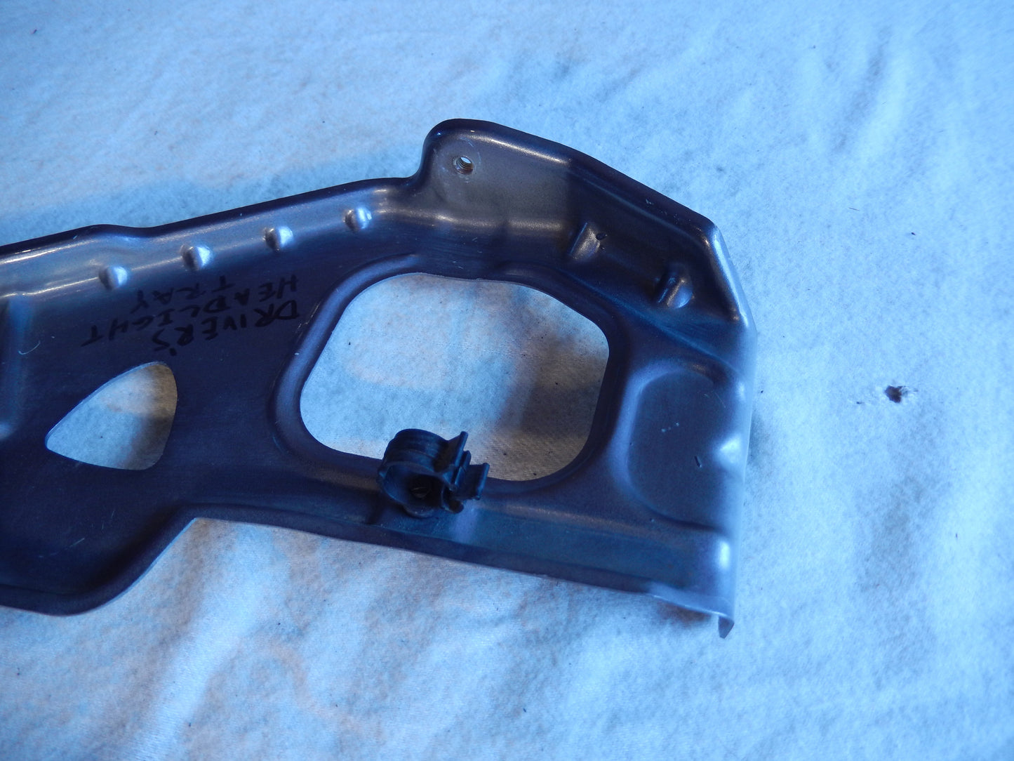 Maserati Quattroporte M-139 Driver Side Head Light Tray