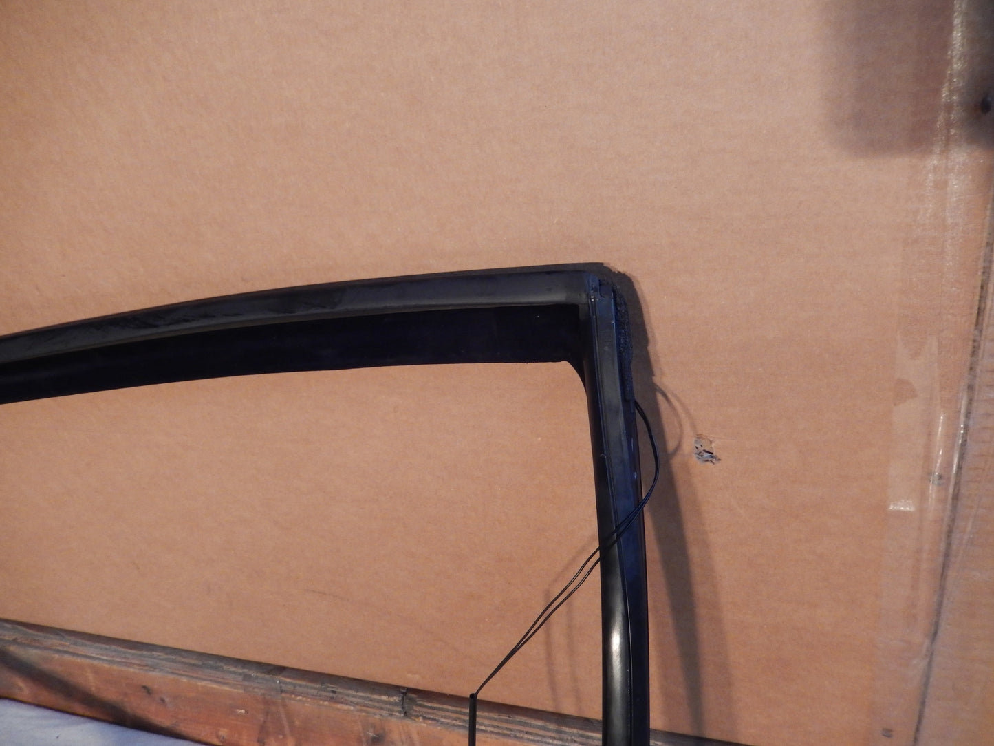 Maserati Quattroporte M-139  04 - 014 Rear Passengers Exterior Door Seal