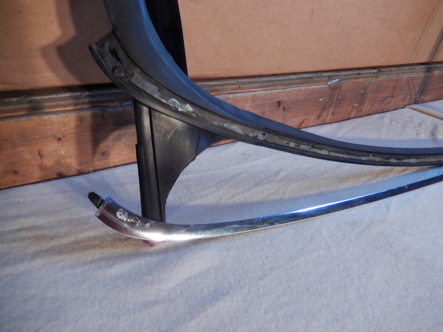 Maserati Quattroporte M-139  04 - 014 Rear Passengers Exterior Door Seal