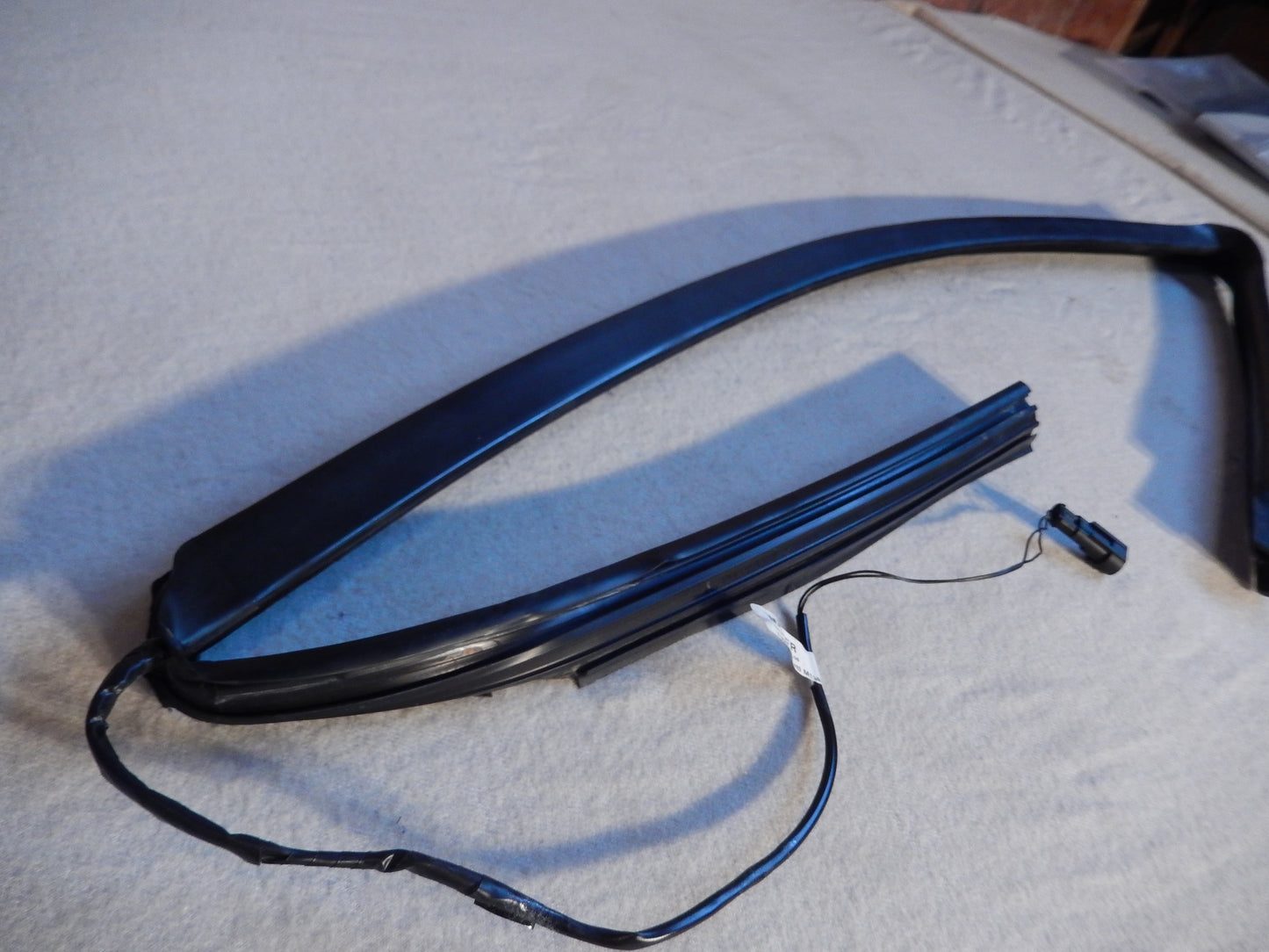 Maserati Quattroporte M-139  04 - 014 Front Passengers Exterior Door Seal