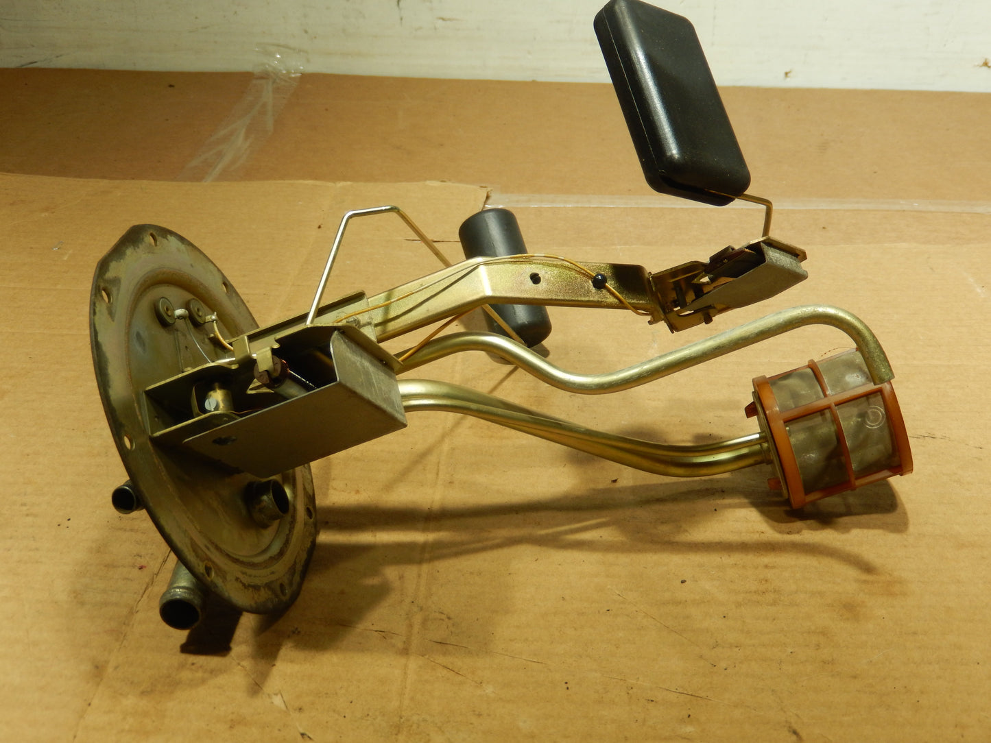 Datsun 1980 280ZX Gas Tank Level Sender Assembly #522