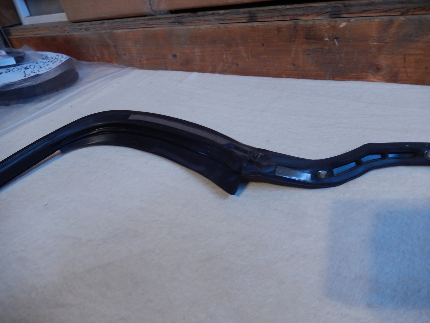 Maserati Quattroporte M-139  04 - 2014 Rear Drivers Outer Door Frame Seal