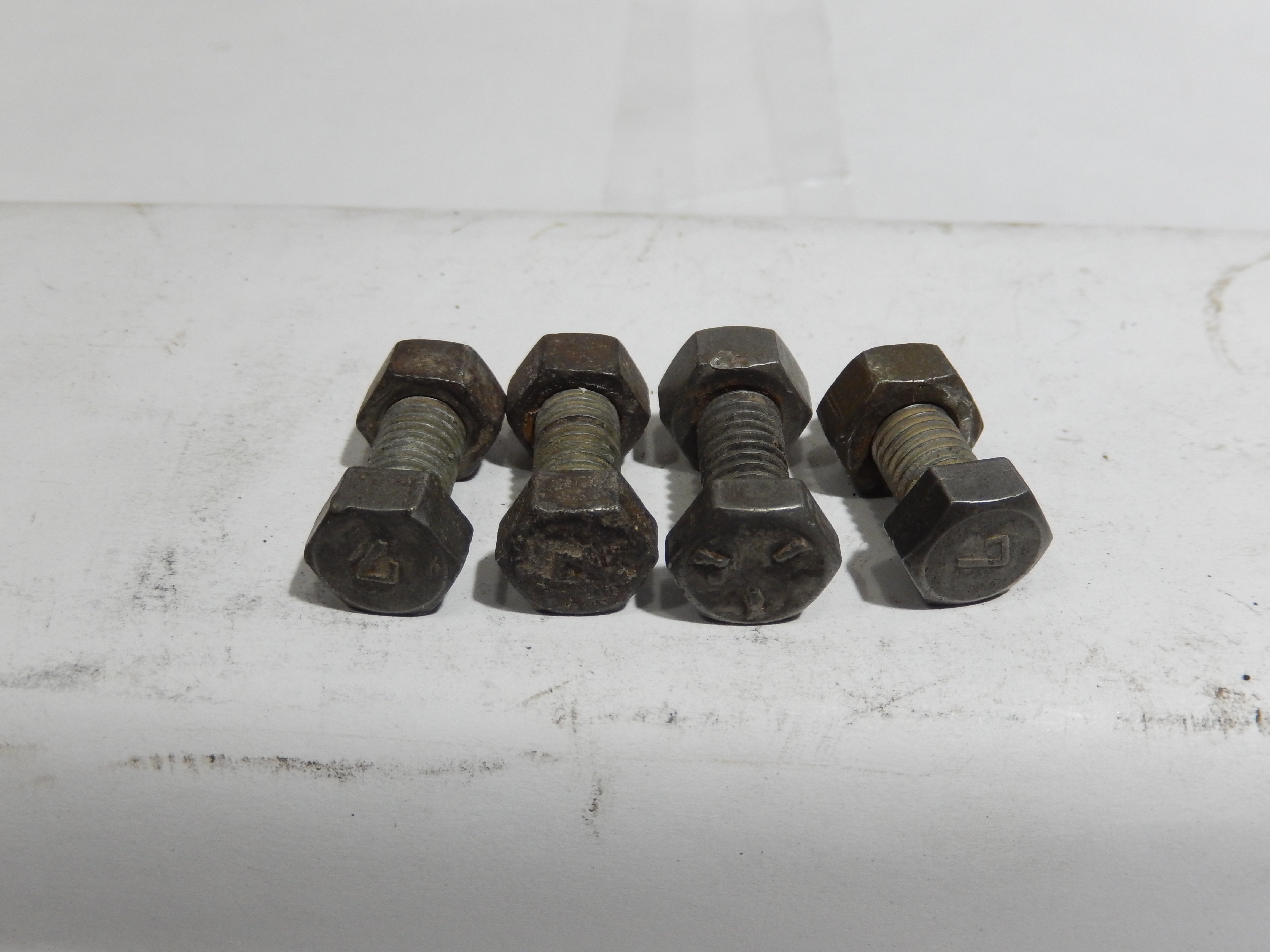 Datsun 240Z Differential Mount Bracket Fasteners – Joeyz Datsun