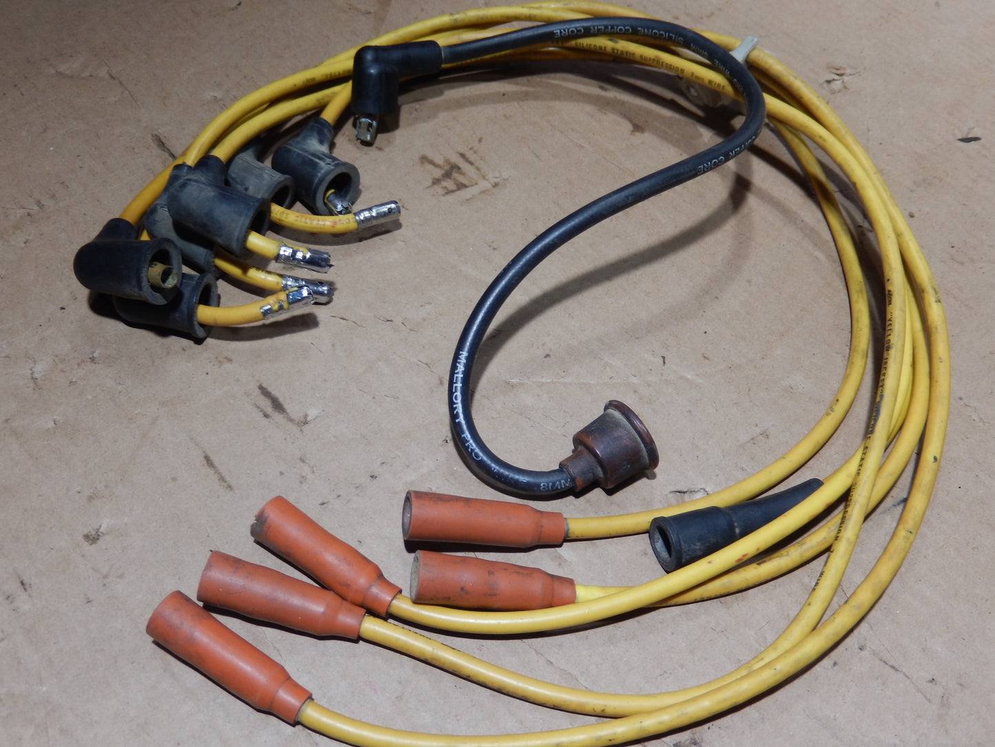 Datsun 240Z Yellow Jacket Ignition Wires Set