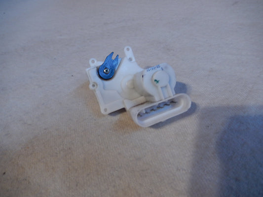 Maserati Quattroporte M-139  04 - 014 Front Passengers Door Lock Position Motor