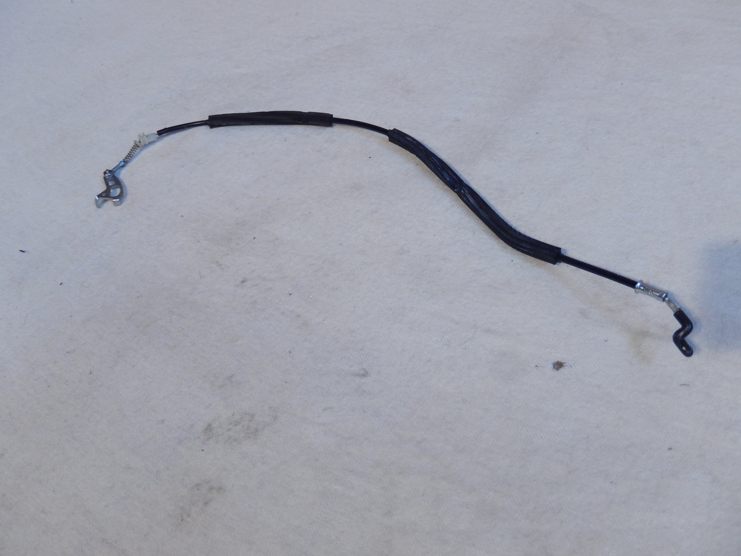 Maserati Quattroporte M-139  04 - 014 Front Passengers Door Lock Cable