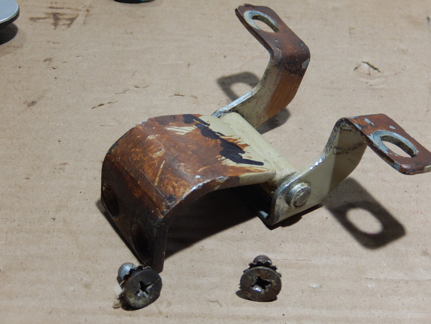 Datsun 240Z Rear Passengers Side Hatch Hinge