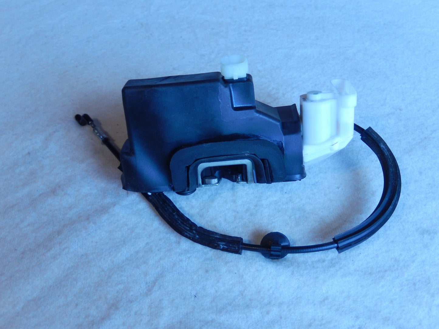 Maserati Quattroporte M-139  04 - 014 Rear Drivers Side Door Lock