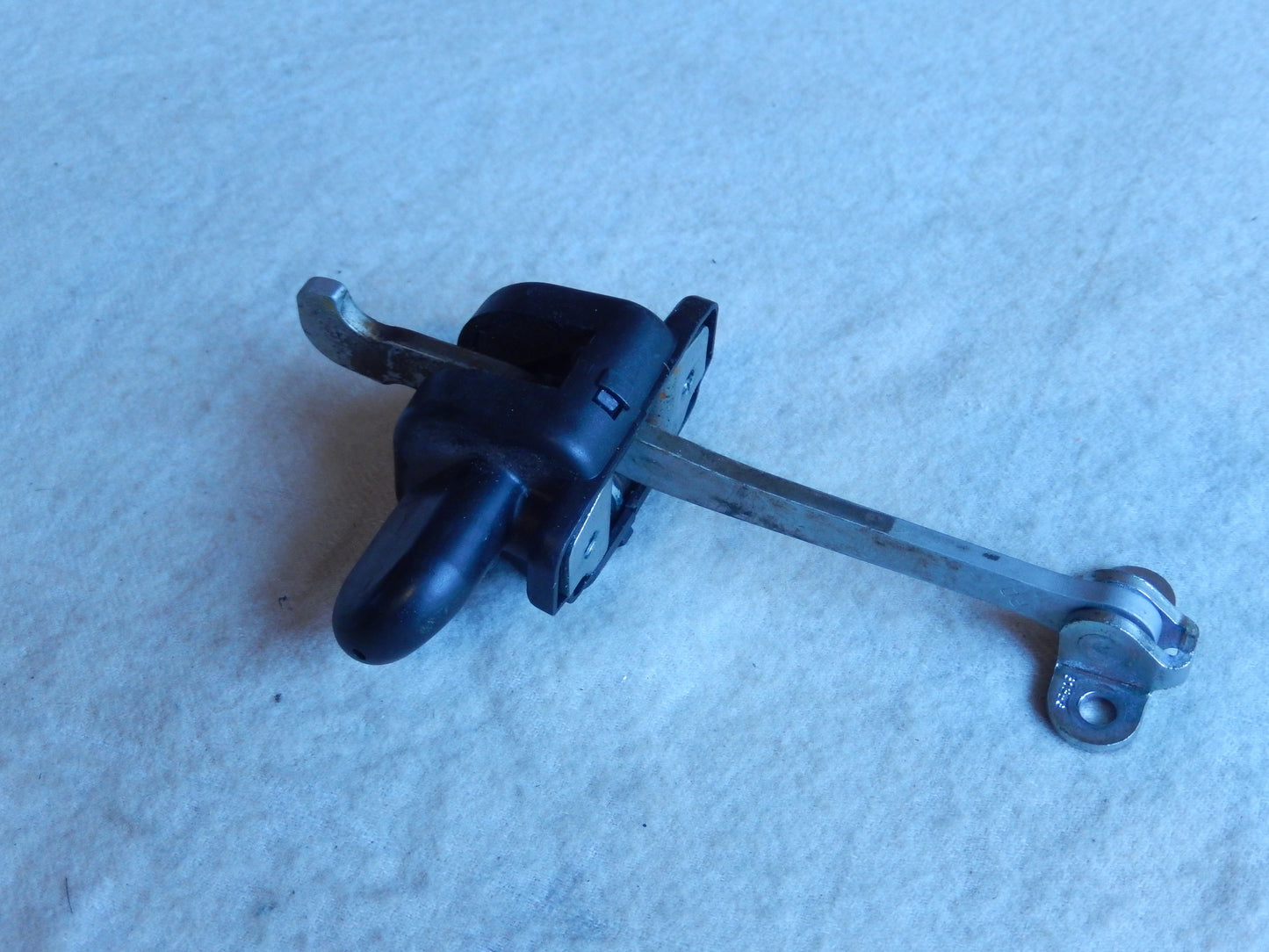 Maserati Quattroporte M-139  04 - 014 Front Drivers Side Door Shock Absorber