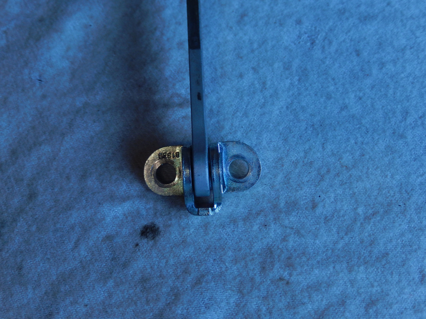 Maserati Quattroporte M-139  04 - 014 Rear Passengers Side Door Shock Absorber