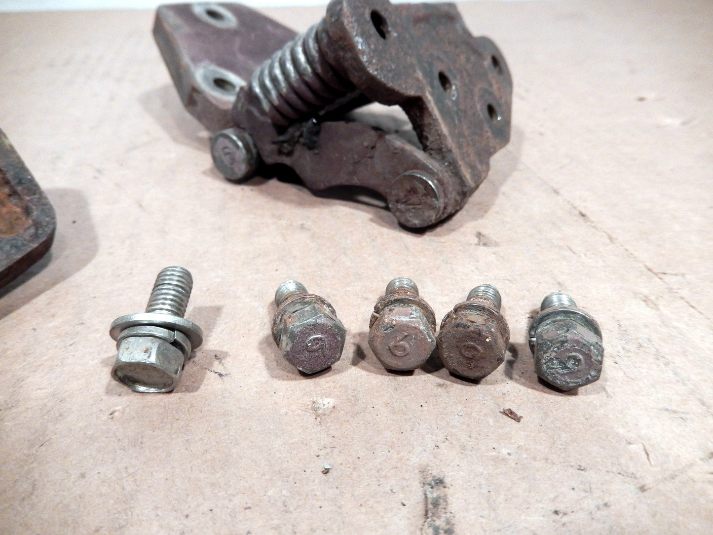 Datsun 280Z Passenger Door Hinges Pair